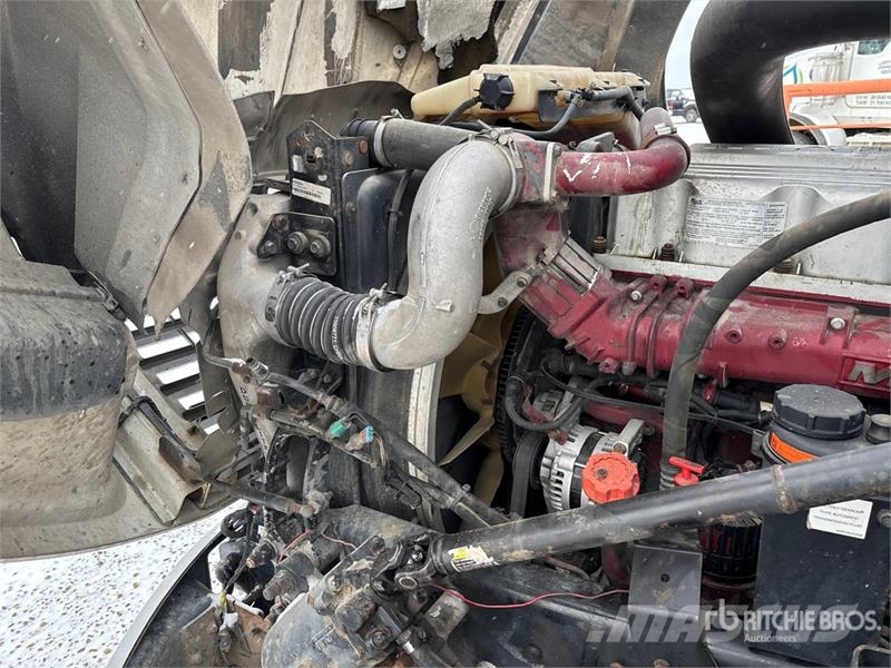 Mack CXU613 Çekiciler