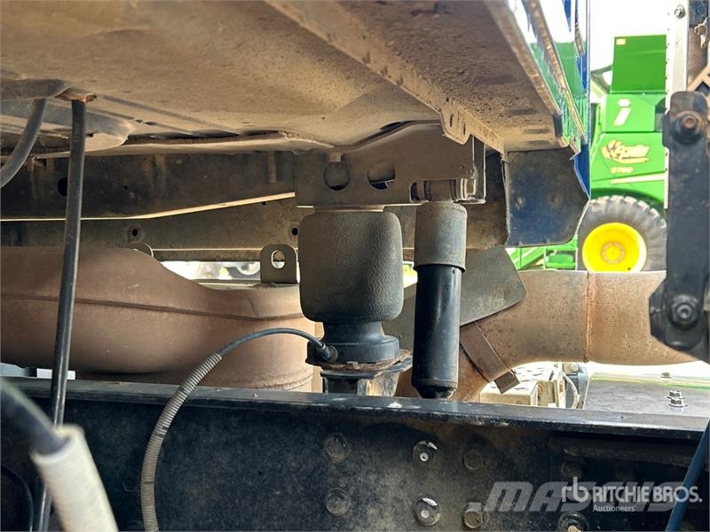 Mack CXU613 曳引機組件