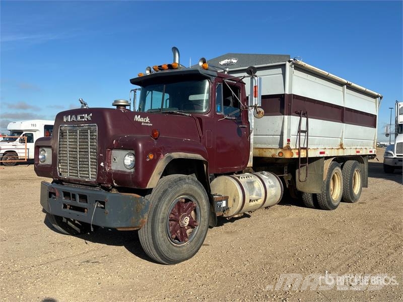 Mack Econodyne R688ST 6x4 Grain Truck Kmetijski / žitni tovornjaki