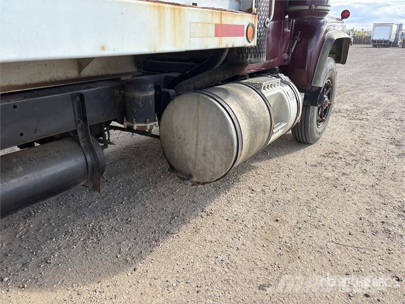 Mack Econodyne R688ST 6x4 Grain Truck Kmetijski / žitni tovornjaki