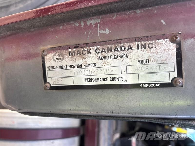 Mack Econodyne R688ST 6x4 Grain Truck Kmetijski / žitni tovornjaki