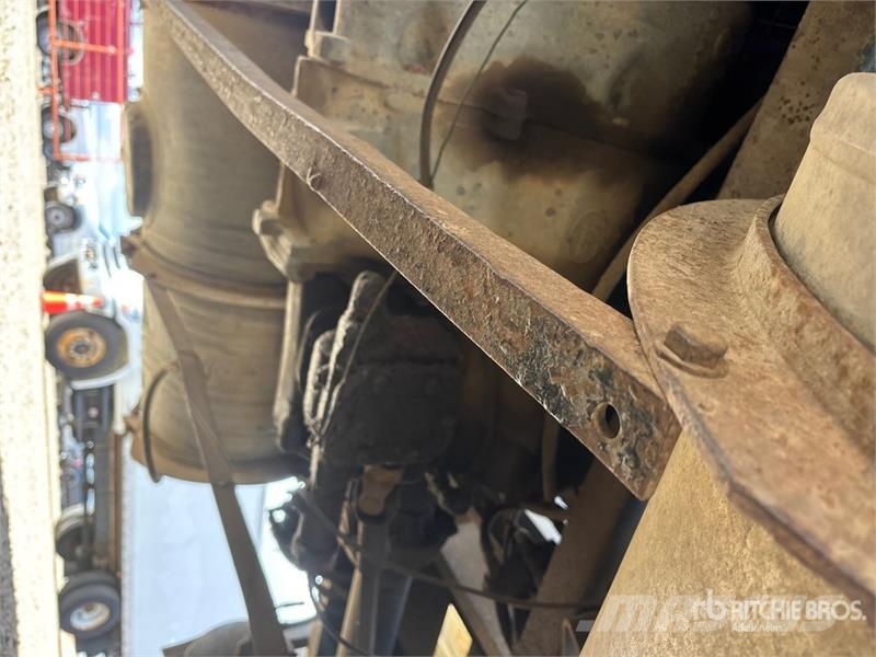 Mack Econodyne R688ST 6x4 Grain Truck Kmetijski / žitni tovornjaki