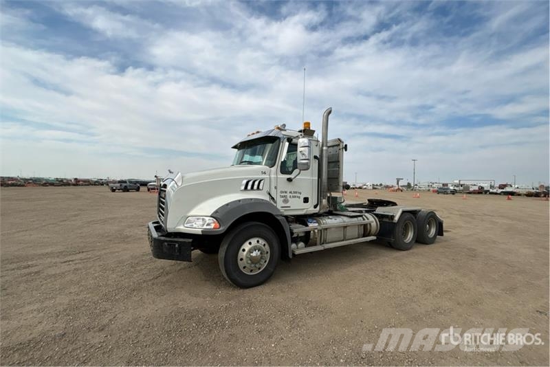 Mack Granite 64BT 6x4 T/A Day Cab Truck Tractor Autotractoare