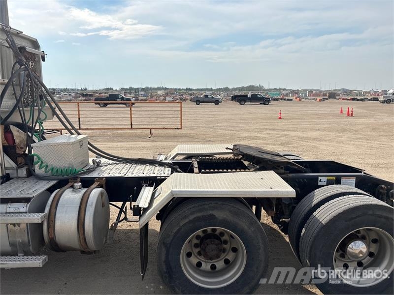Mack Granite 64BT 6x4 T/A Day Cab Truck Tractor Autotractoare