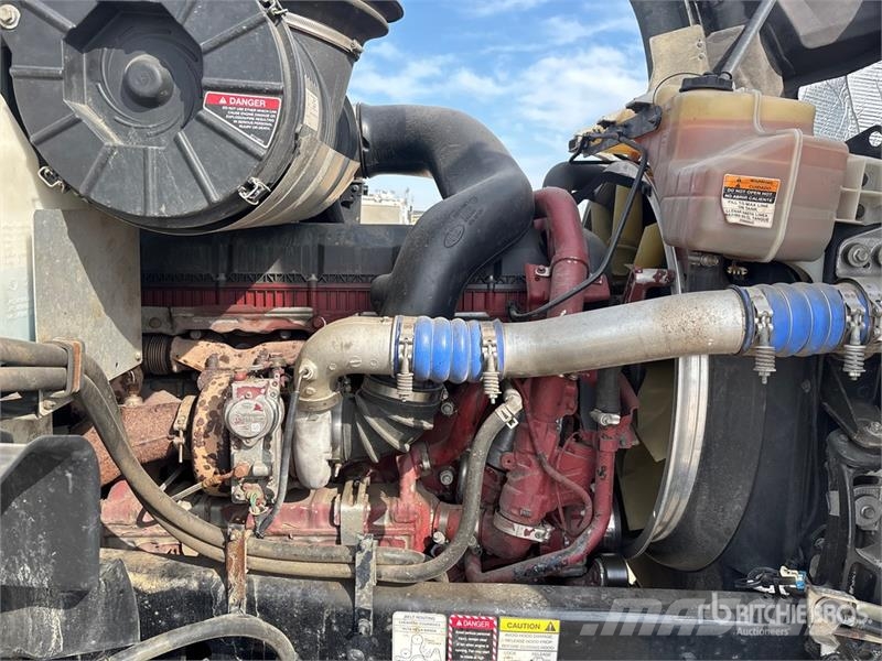 Mack Granite 64BT 6x4 T/A Day Cab Truck Tractor Autotractoare