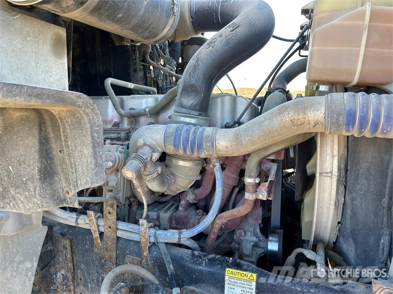 Mack Granite 8x4 Twin-Steer Cab and Chassis Cabines