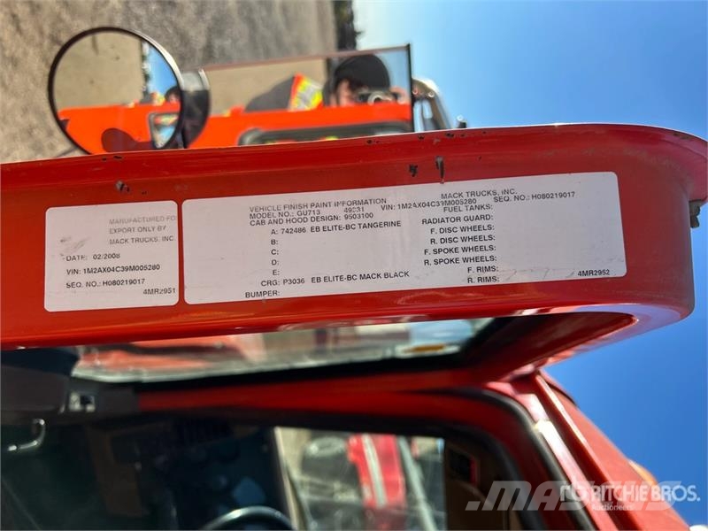 Mack Granite 8x4 Twin-Steer Cab and Chassis Cabines