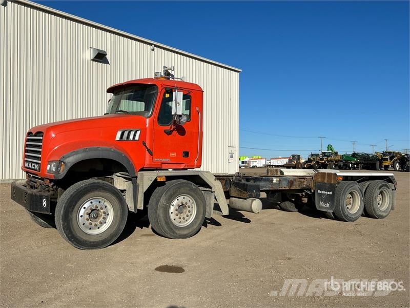 Mack Granite 8x4 Twin-Steer Cab and Chassis Cabines