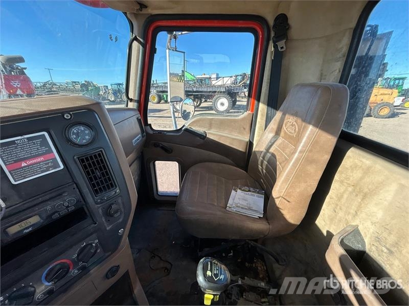 Mack Granite 8x4 Twin-Steer Cab and Chassis Cabines