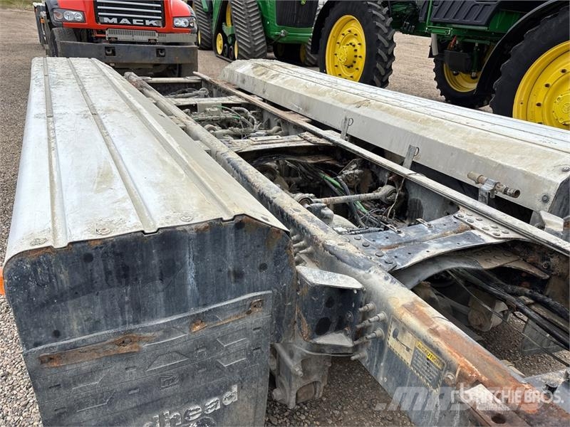Mack GU714 8x6 Cab and Chassis Kabine i unutrašnjost