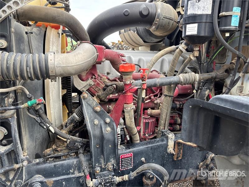 Mack GU714 8x6 Cab and Chassis Kabine i unutrašnjost