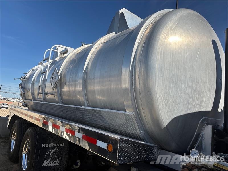 Mack GU813 Sewage disposal Trucks