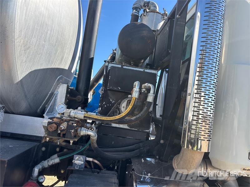 Mack GU813 Sewage disposal Trucks