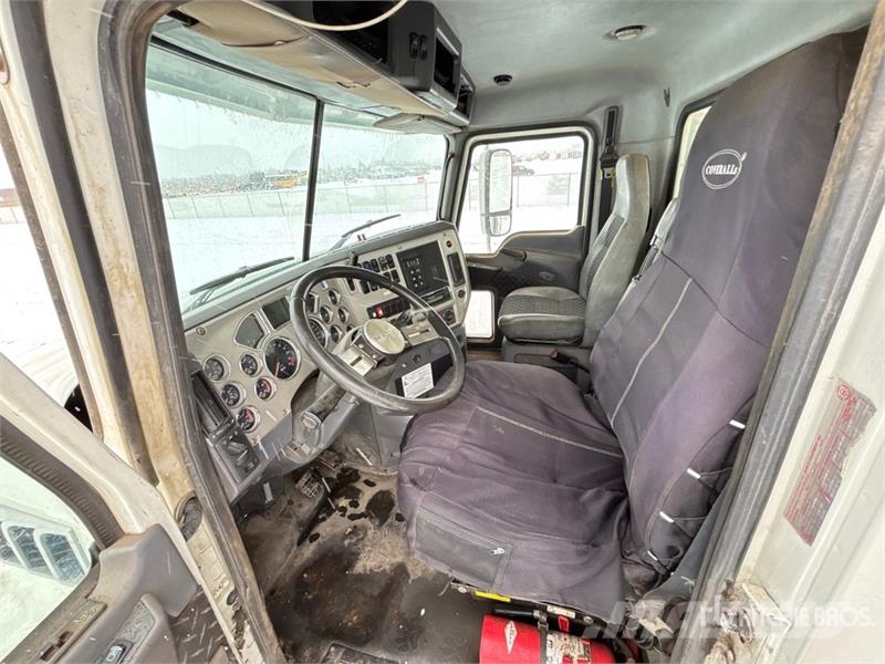 Mack GU813 Tipper trucks