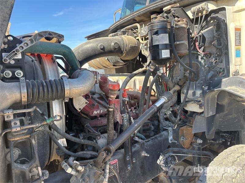 Mack GU813 Sewage disposal Trucks