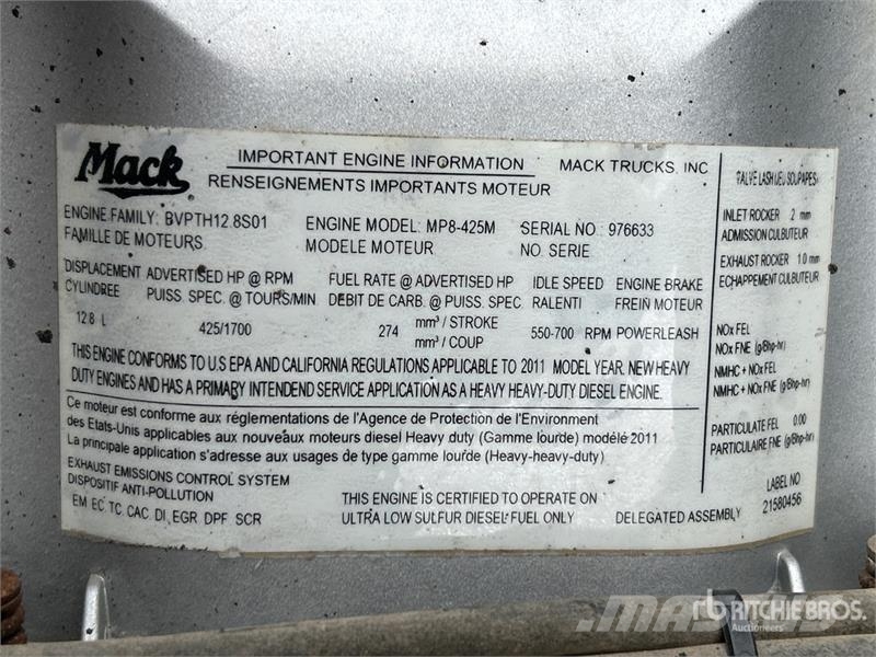 Mack GU813 Tipper trucks