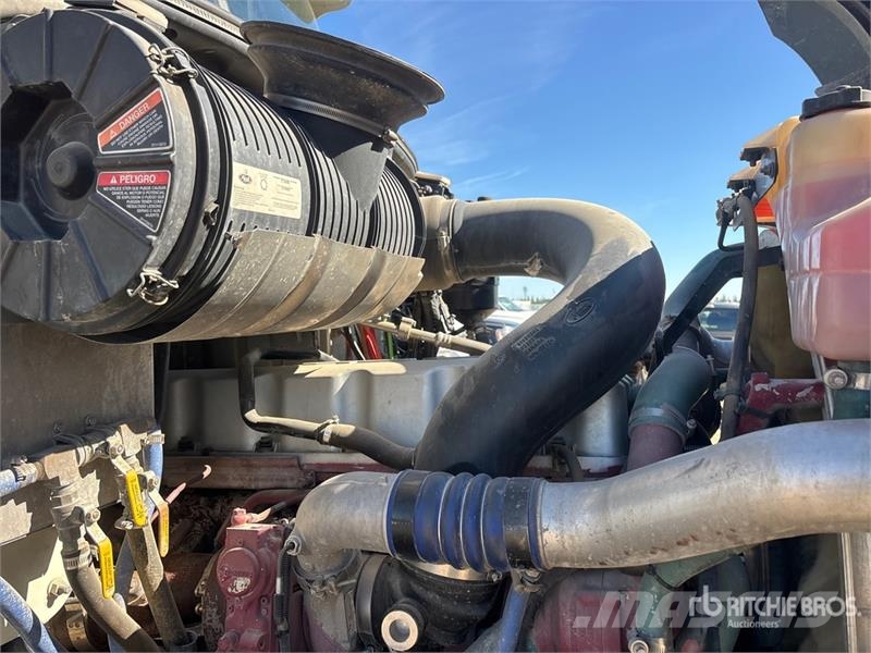 Mack GU813 Sewage disposal Trucks