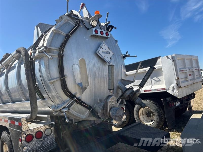 Mack GU813 Sewage disposal Trucks