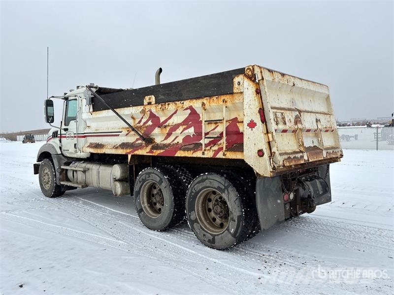 Mack GU813 Tipper trucks