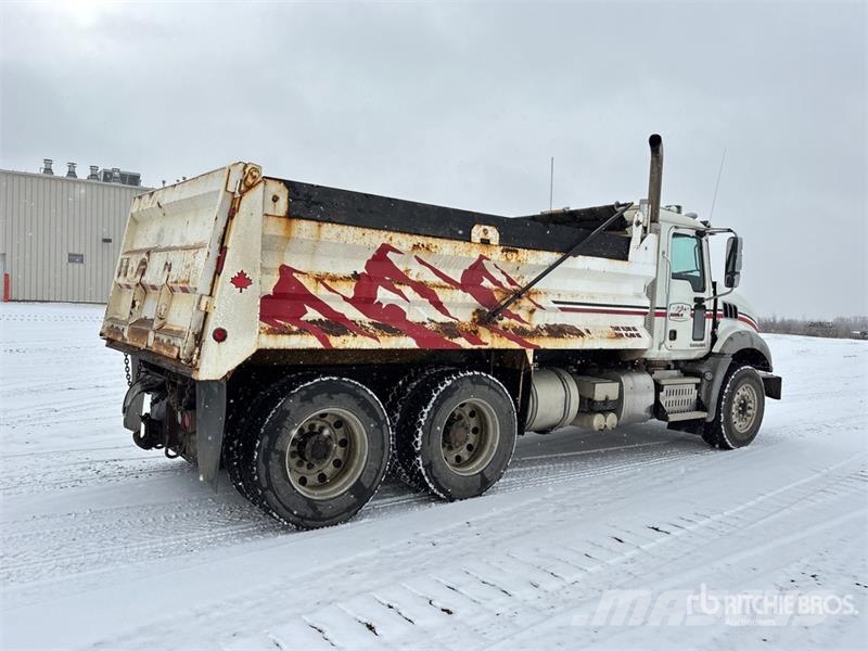 Mack GU813 Tipper trucks