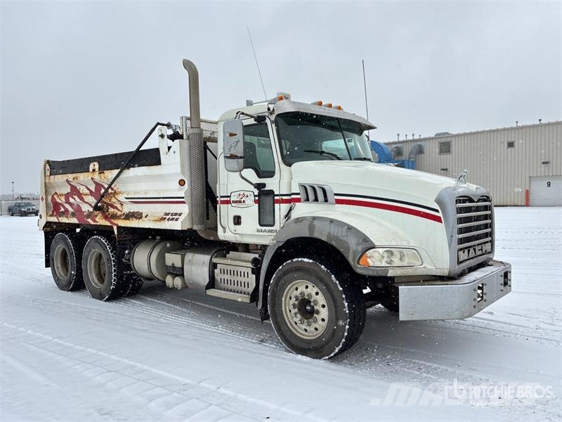 Mack GU813 Tipper trucks