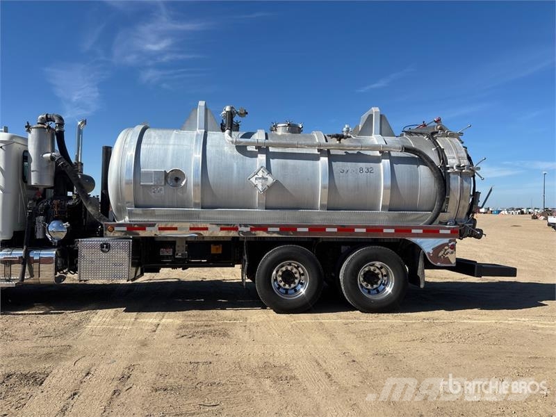 Mack GU813 Sewage disposal Trucks