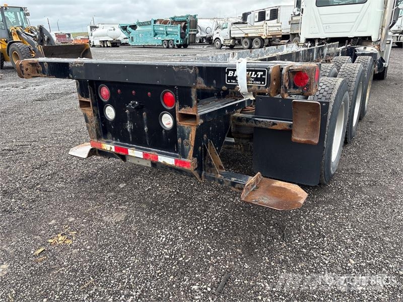 Mack GU814 8x6 Cab and Chassis Kabinos ir salonai