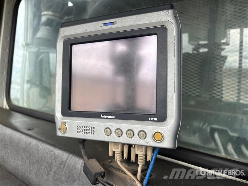 Mack LEU613 Сміттєвози