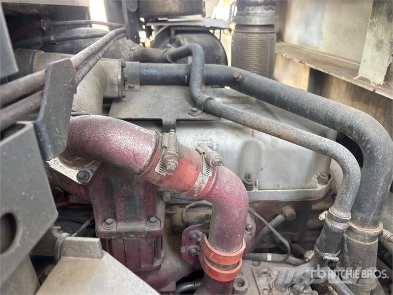 Mack LEU613 Сміттєвози