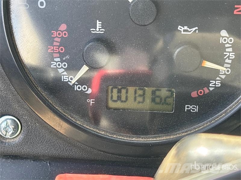 Mack LEU613 Сміттєвози