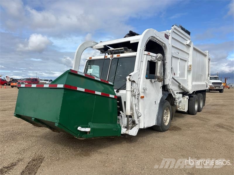 Mack LEU613 Сміттєвози