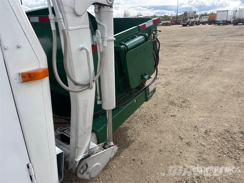 Mack LEU613 Сміттєвози
