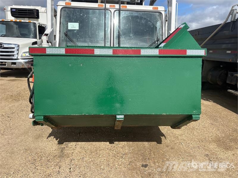 Mack LEU613 Сміттєвози