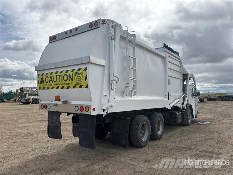 Mack LEU613 Сміттєвози