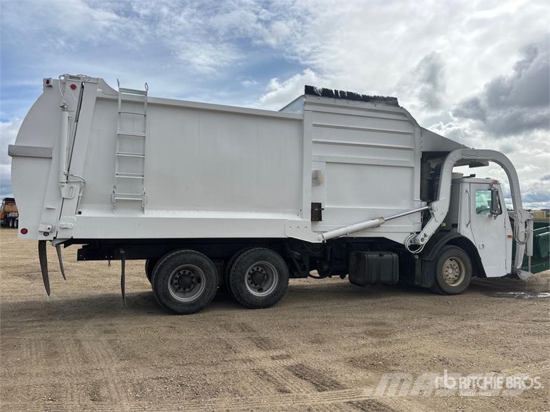 Mack LEU613 Сміттєвози