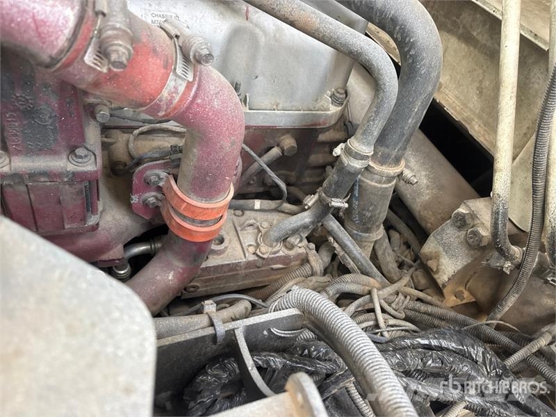 Mack LEU613 Сміттєвози
