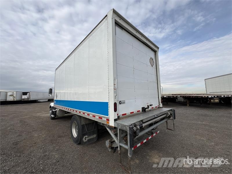 Mack MD742 4x2 Freight Van Truck Camion cassonati