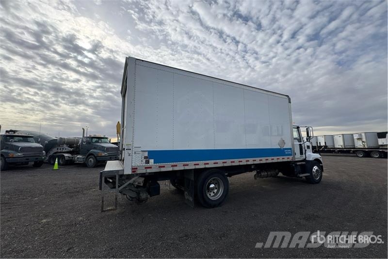 Mack MD742 4x2 Freight Van Truck Camion cassonati