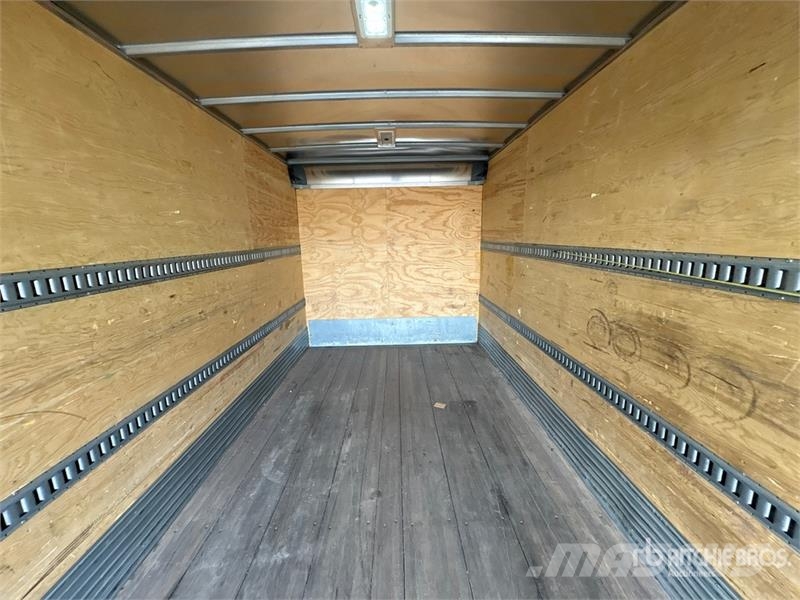 Mack MD742 4x2 Freight Van Truck Camion cassonati