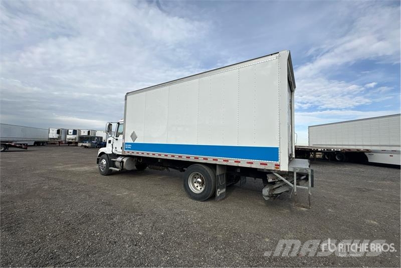 Mack MD742 4x2 Freight Van Truck Camion cassonati