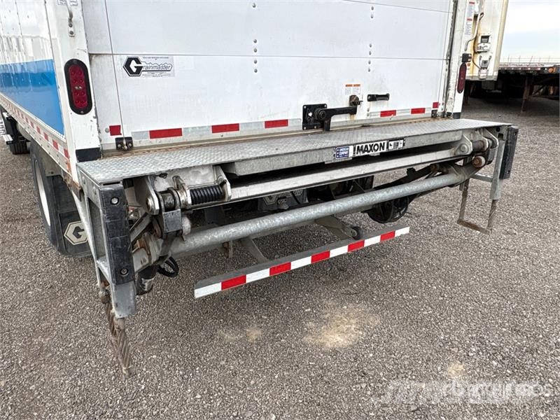 Mack MD742 4x2 Freight Van Truck Camion cassonati