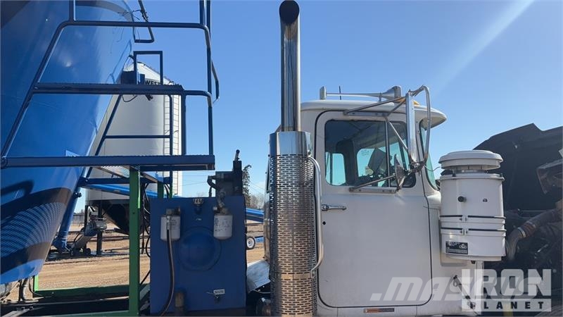 Mack RD688S 6x4 Feed Truck 農用 / 榖粒 卡車