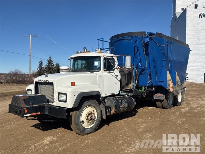 Mack RD688S 6x4 Feed Truck 農用 / 榖粒 卡車