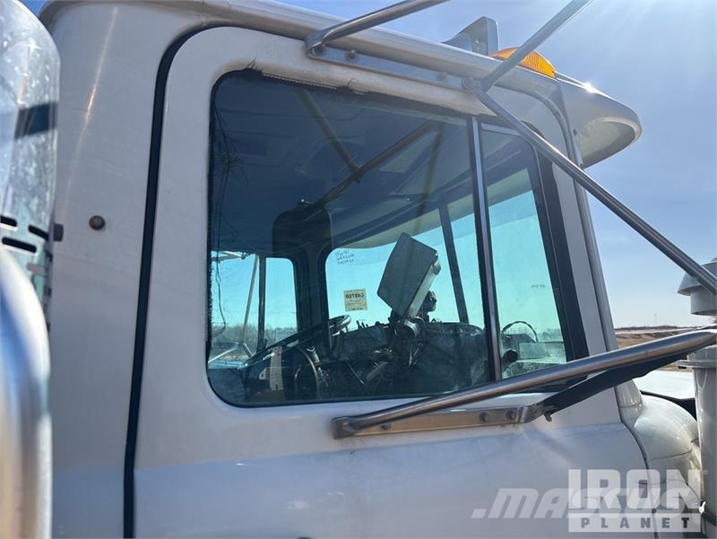 Mack RD688S 6x4 Feed Truck 農用 / 榖粒 卡車