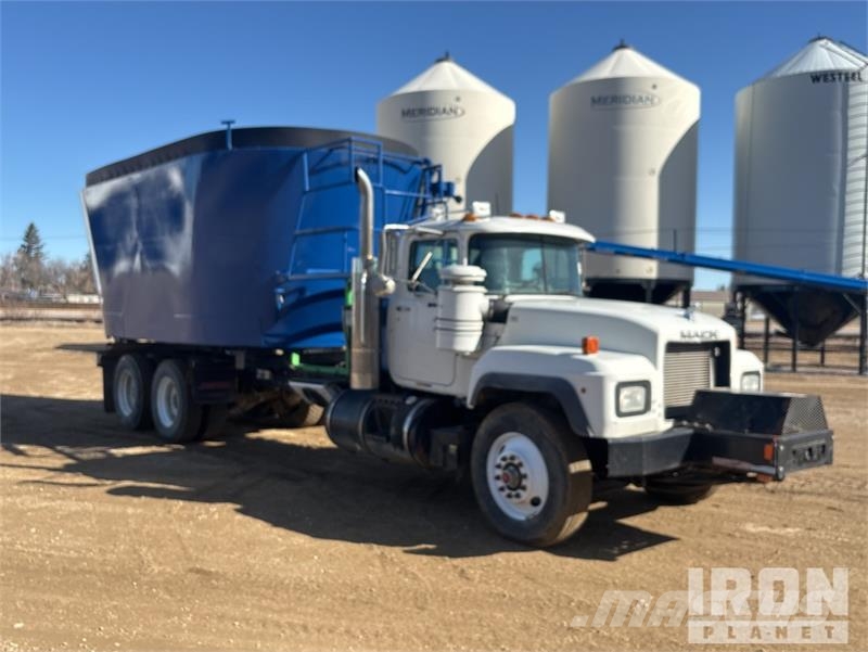 Mack RD688S 6x4 Feed Truck 農用 / 榖粒 卡車