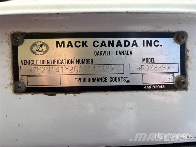 Mack RD688S 6x4 Grain Truck شاحنات المزارع / الحبوب