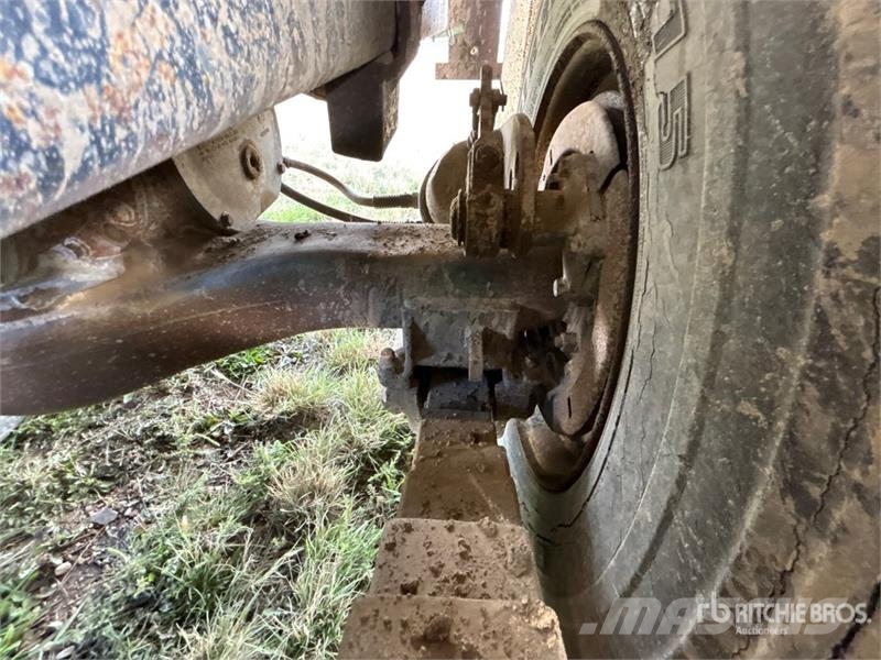 Mack RD688S 6x4 Grain Truck شاحنات المزارع / الحبوب