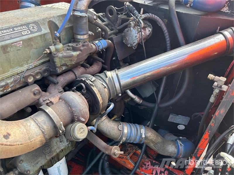 Madill 320C Track Feller Buncher Kaatokasauskoneet