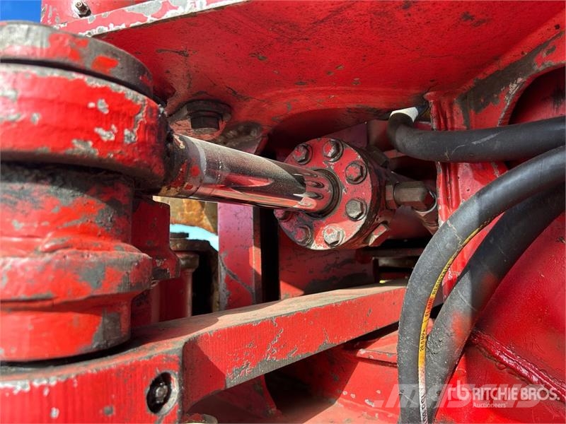 Madill 320C Track Feller Buncher Kaatokasauskoneet