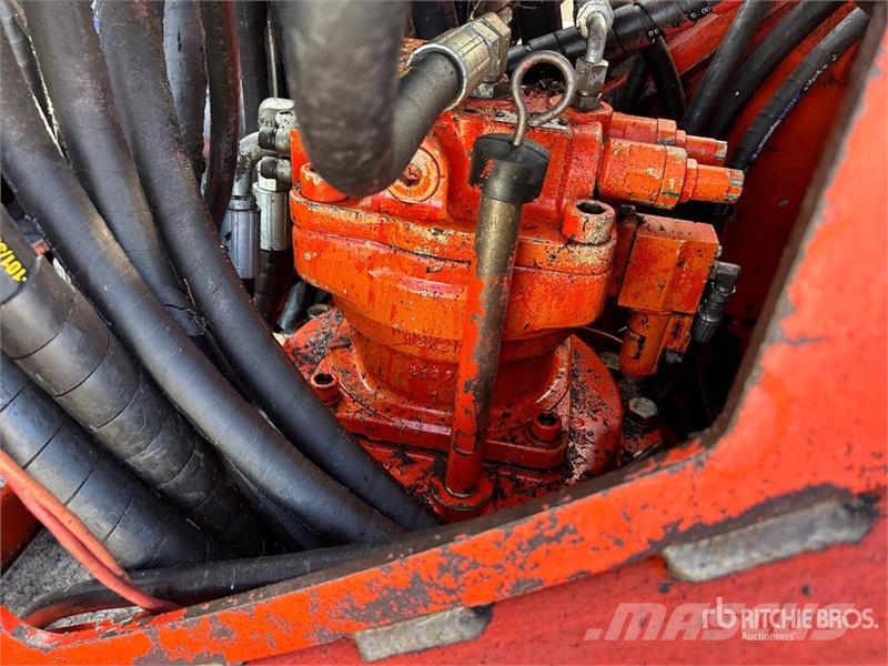 Madill 320C Track Feller Buncher Kaatokasauskoneet